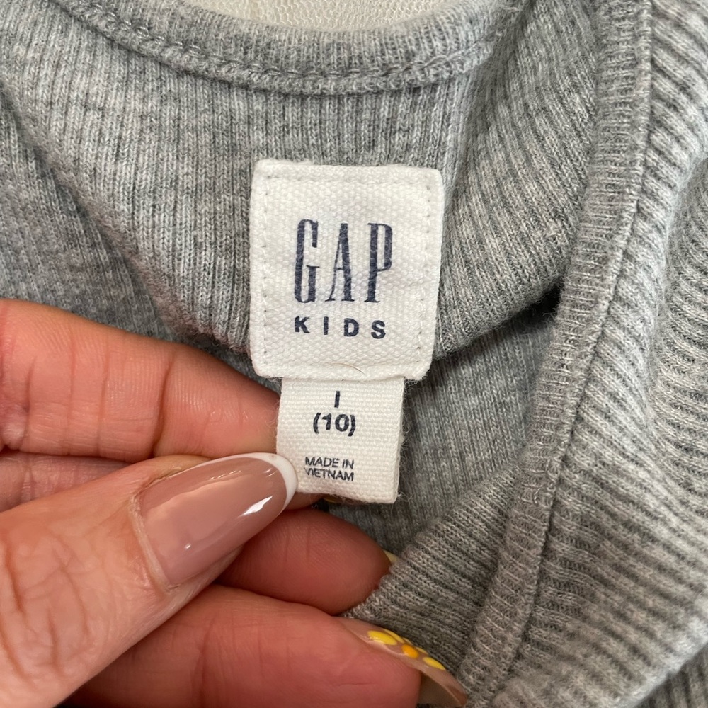 Girls 👗 GAP Gray and White Fit and Flare Dress Sleeveless Scoop Neck, size 10 - Picture 6 of 7